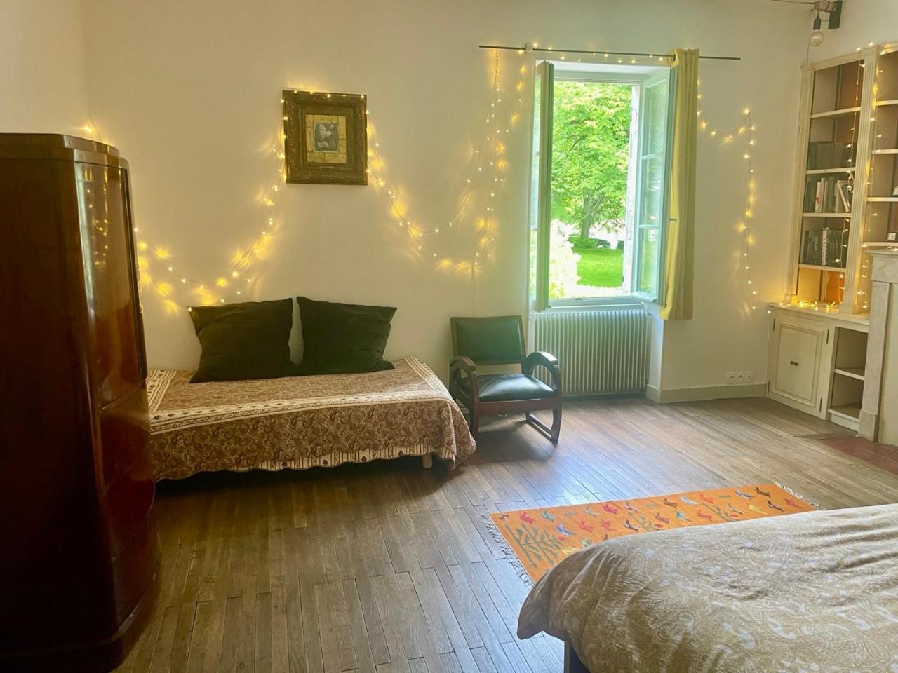 Chez Katia Hotel Семюр-ан-Оксуа Екстериор снимка